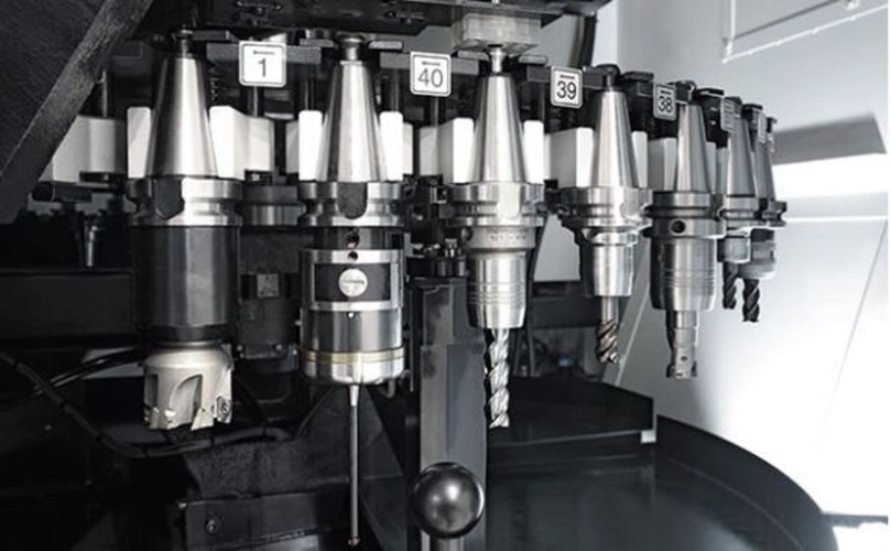 Yamazaki Mazak VARIAXIS i-700 NEO Werkzeugmagazin